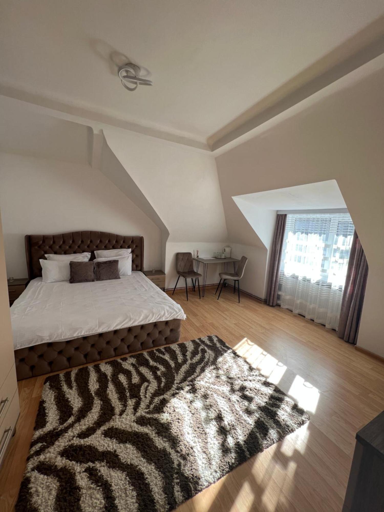 Central Studio 28 Sinaia Exterior foto